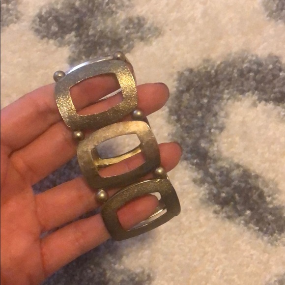 Square bracelet. Must go - Picture 2 of 2